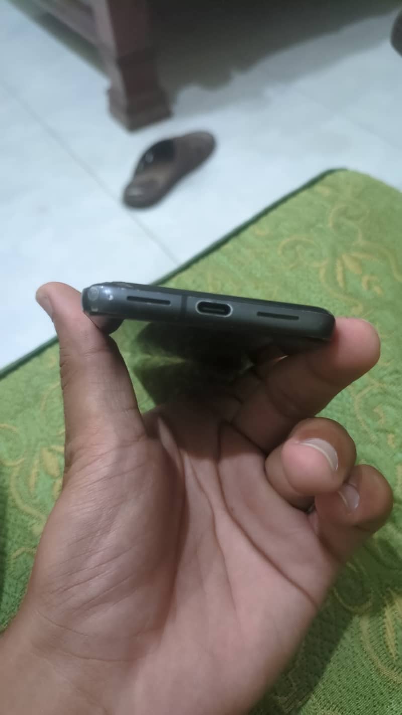 Google Pixel 8 2