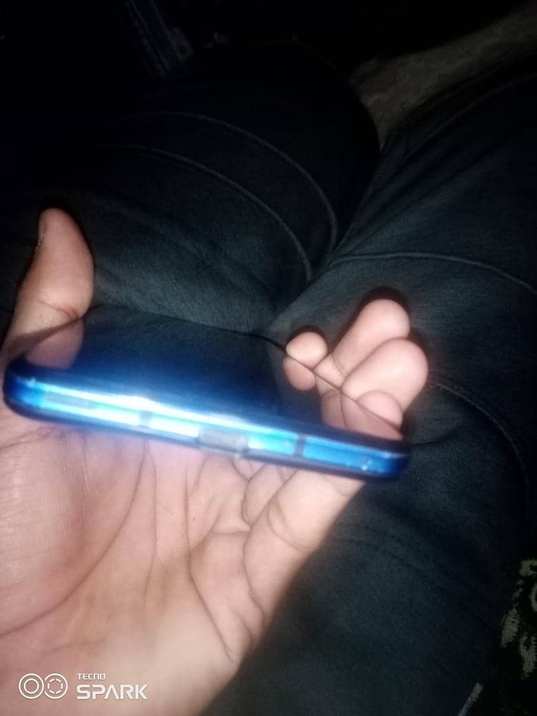 Sharp Aquos R5 5