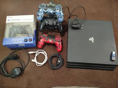 PS4 Pro 1TB Jailbreak 9.00 Gold Standard - 4 Controllers + Full Bundle