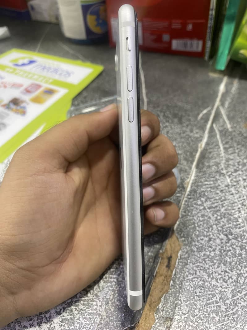 Apple iPhone SE 2