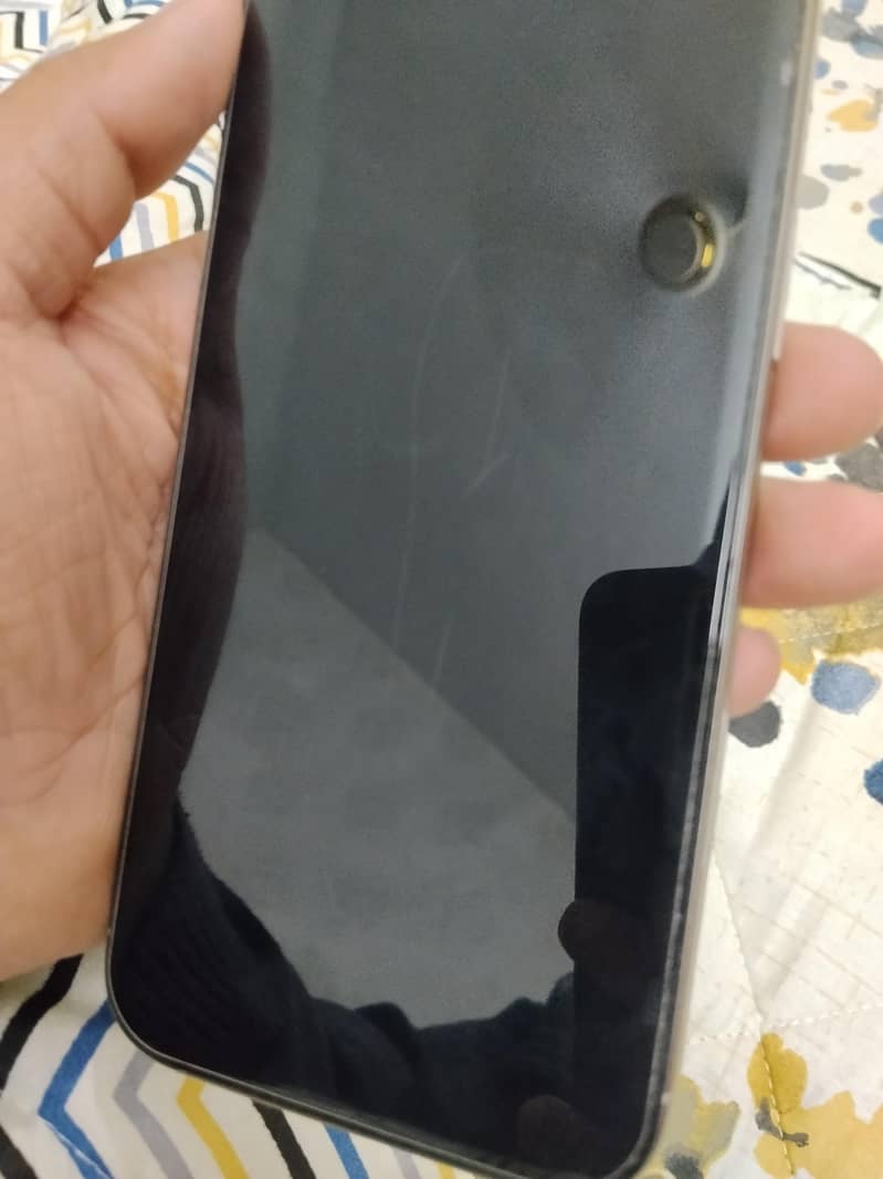 Apple iPhone 16 Pro Max 1