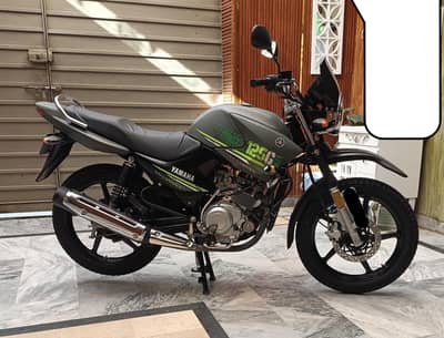 Antique Ybr G special edition matte grey bike