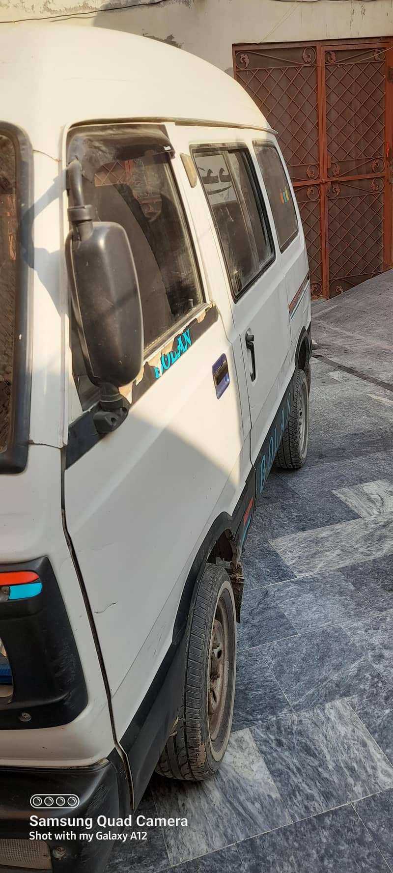 Suzuki Bolan 2017 0