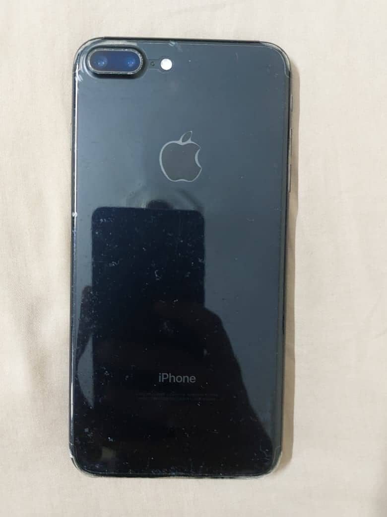 Apple iPhone 7 Plus 1