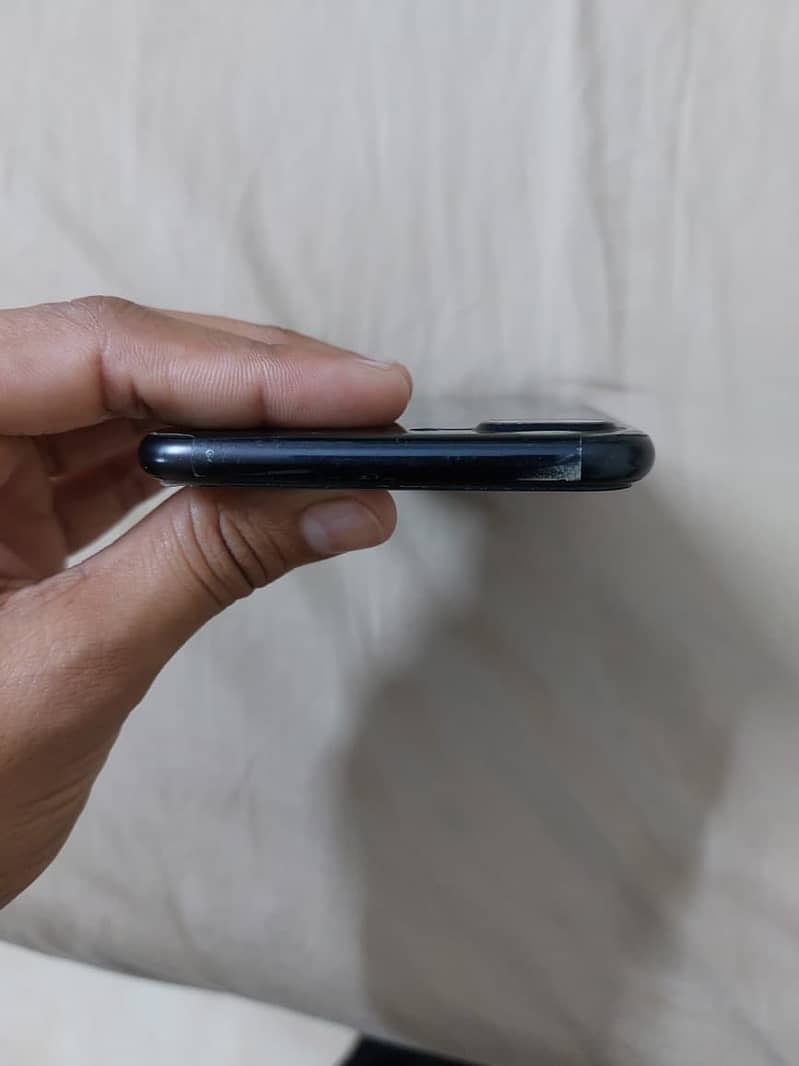 Apple iPhone 7 Plus 3