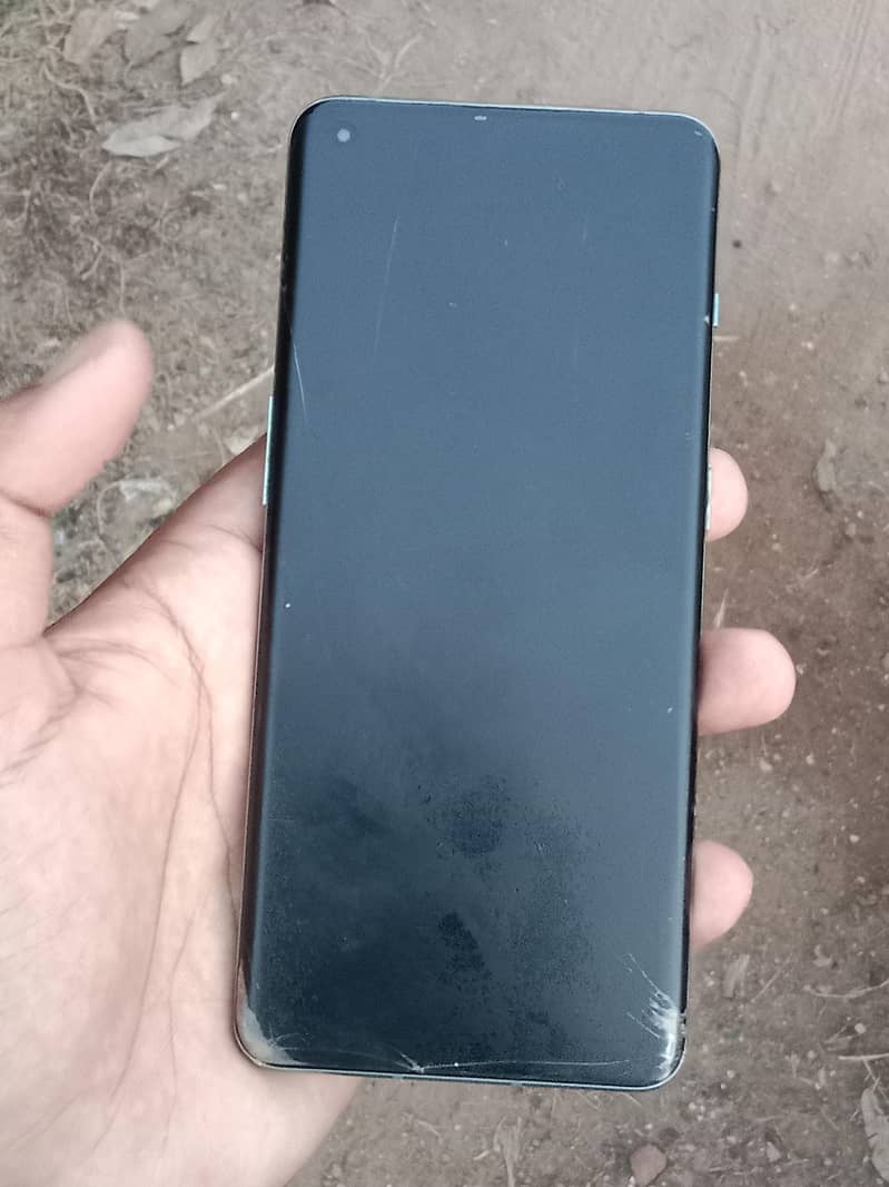 One Plus 10 Pro 4