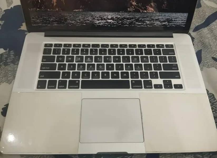 MacBook 2