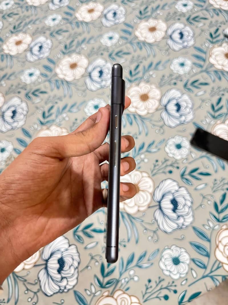 Google Pixel 7 5