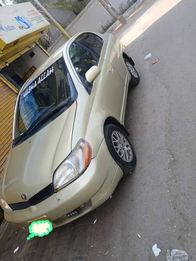 Toyota Platz 2000