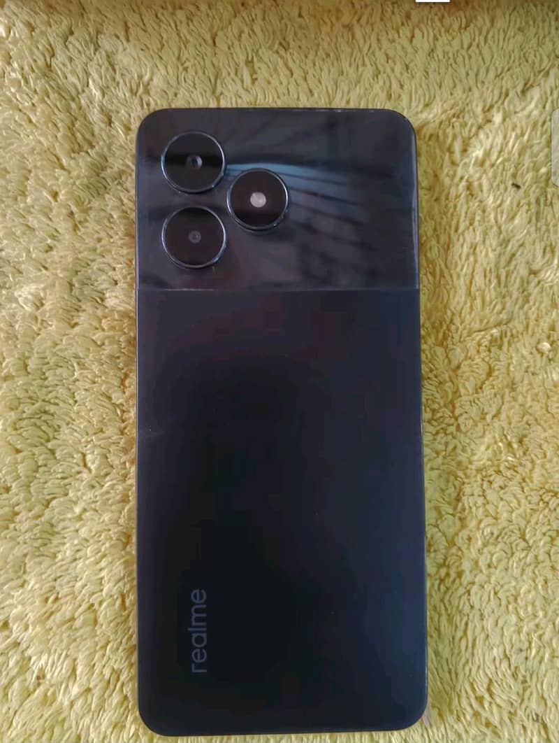 Realme C51 1