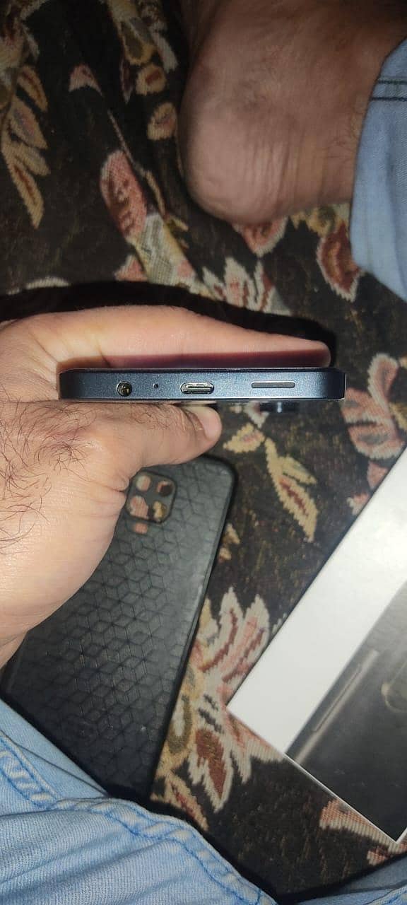 Samsung Mobile A07 8
