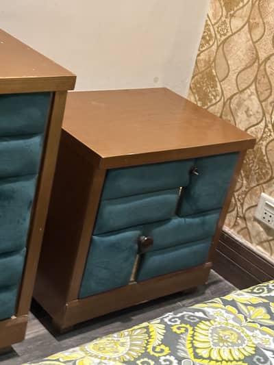 green velvet bed