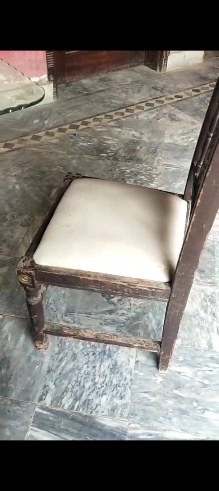 dining table with 6 chairs 2