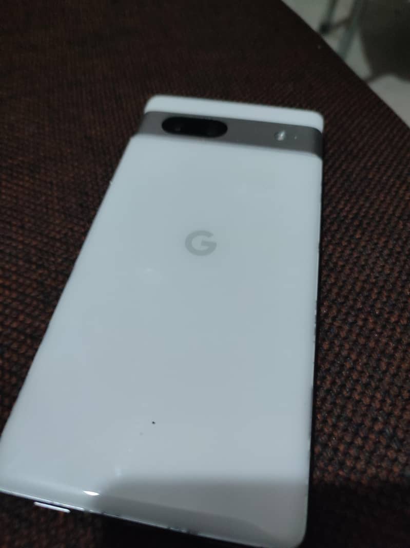 Google Pixel 7a 2