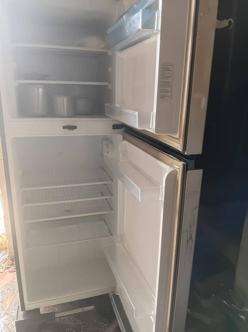 Dawlance 9140WB E-Chrome 6