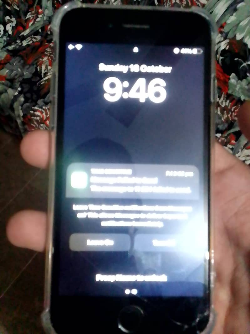 Apple iPhone 8 1