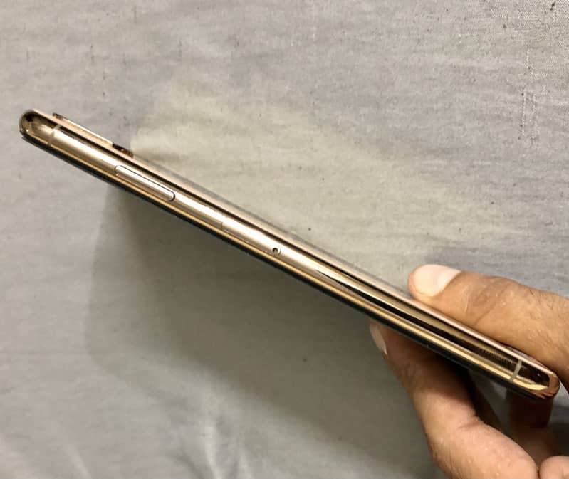 Iphone Xs Max 4
