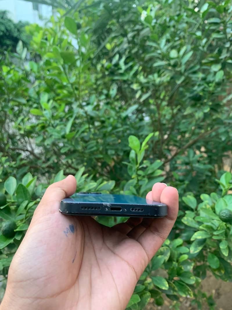 Apple iPhone 12 Pro Max 3
