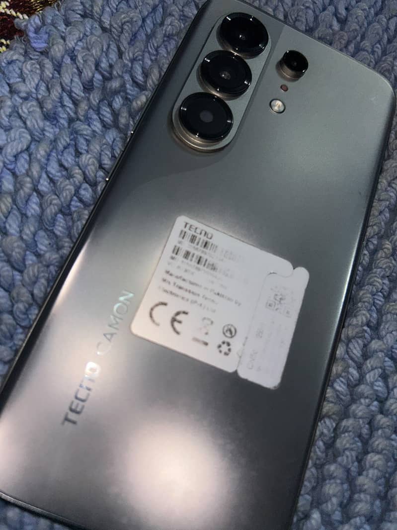 Tecno camon 50pro 8\256 1