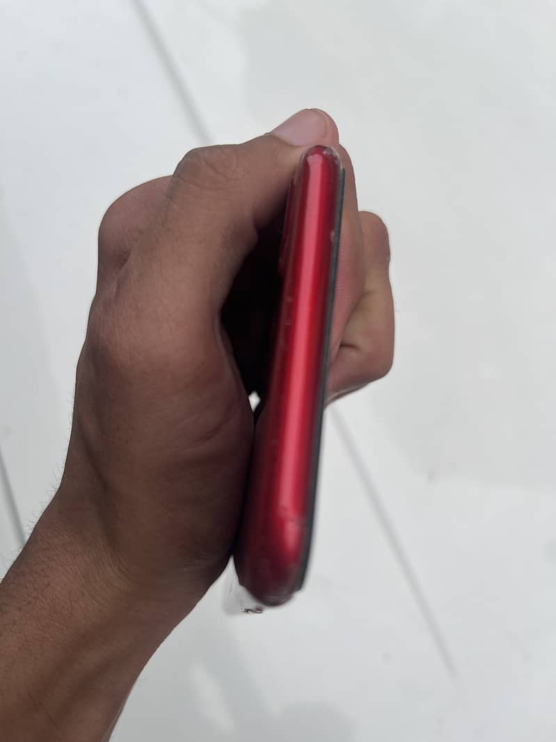 Apple iPhone 8 Plus 3