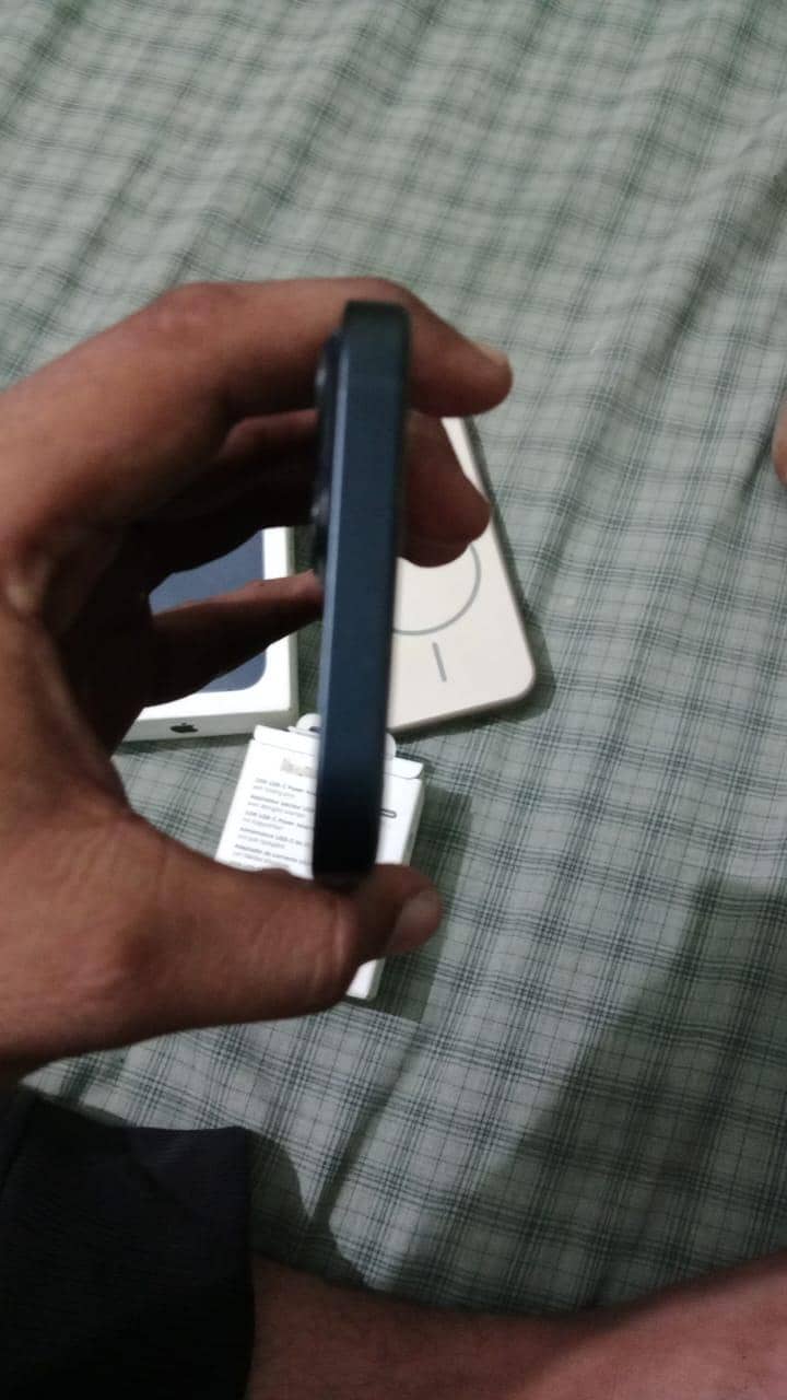 Apple iPhone 13 Jv 5