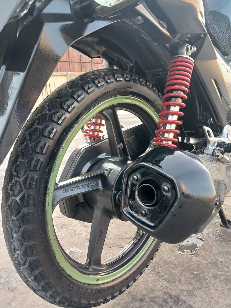 HONDA CB150F 2
