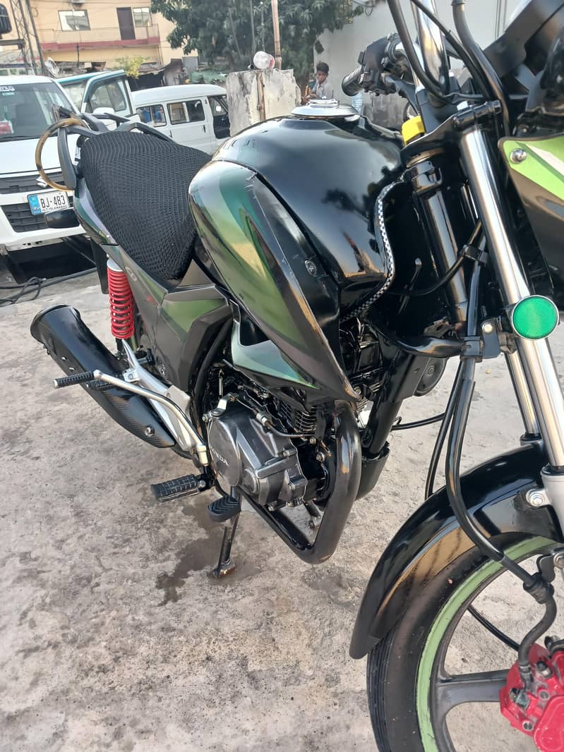 HONDA CB150F 3