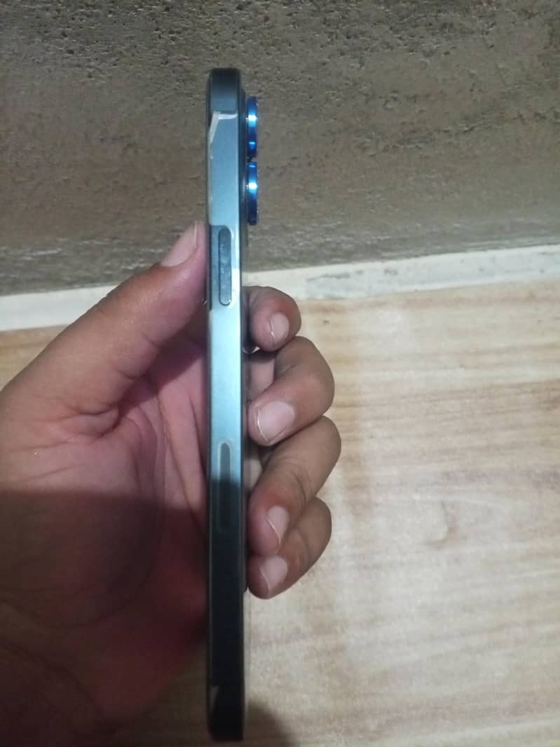 Apple iPhone 12 Pro Max 3
