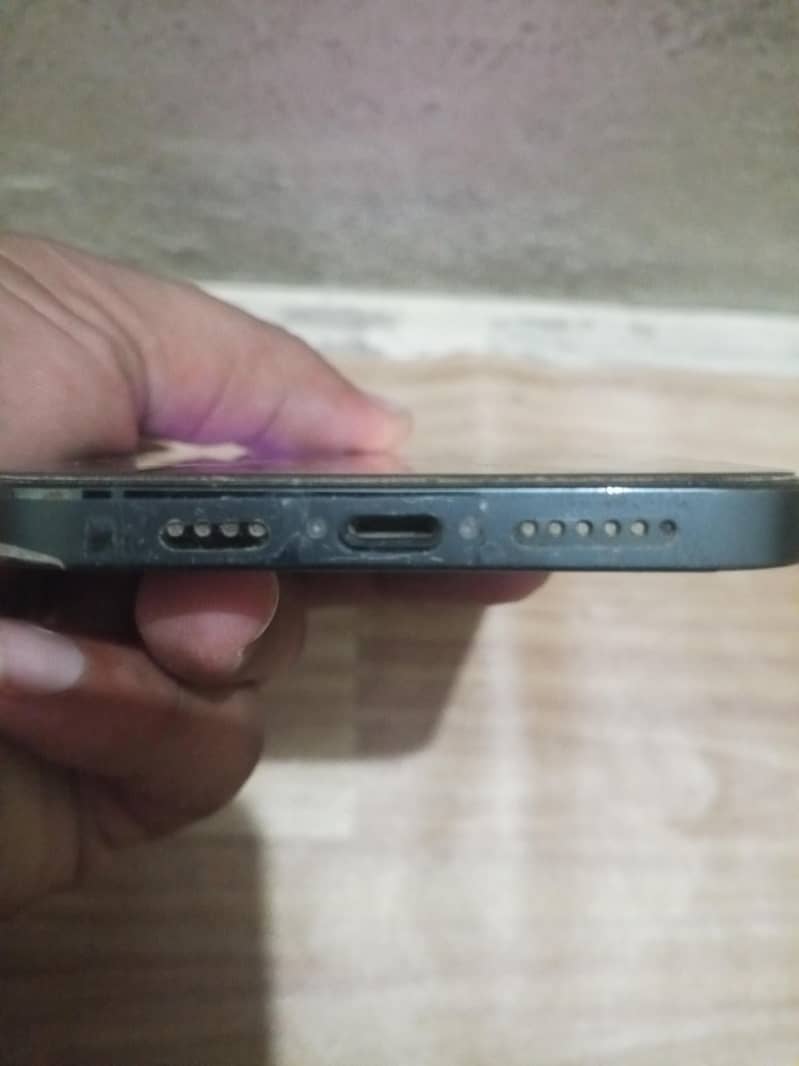 Apple iPhone 12 Pro Max 4