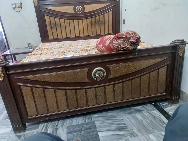 double bed 0