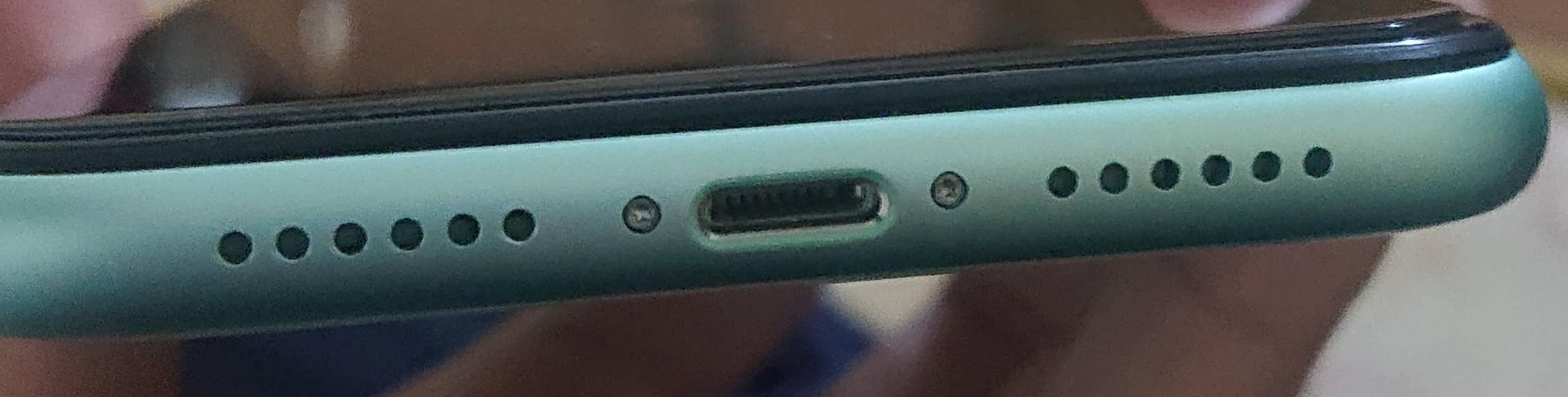 Apple iPhone 11 4