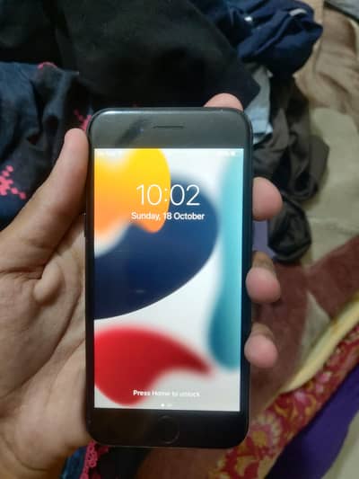 Apple iPhone 7