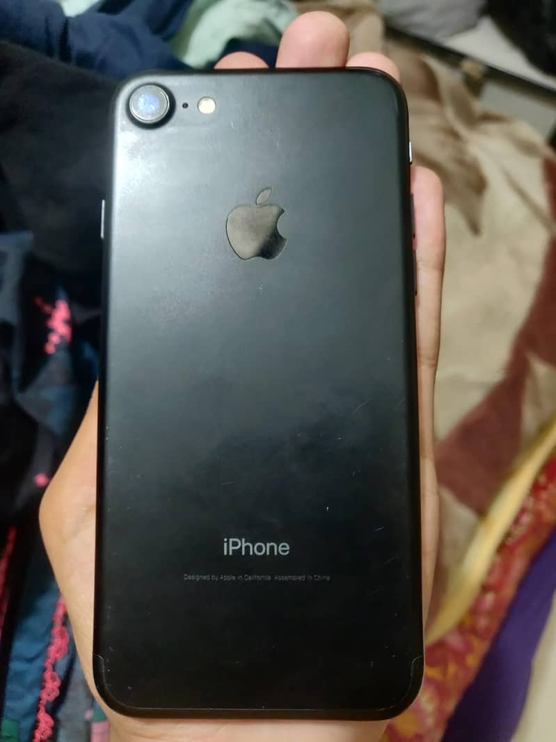 Apple iPhone 7 1