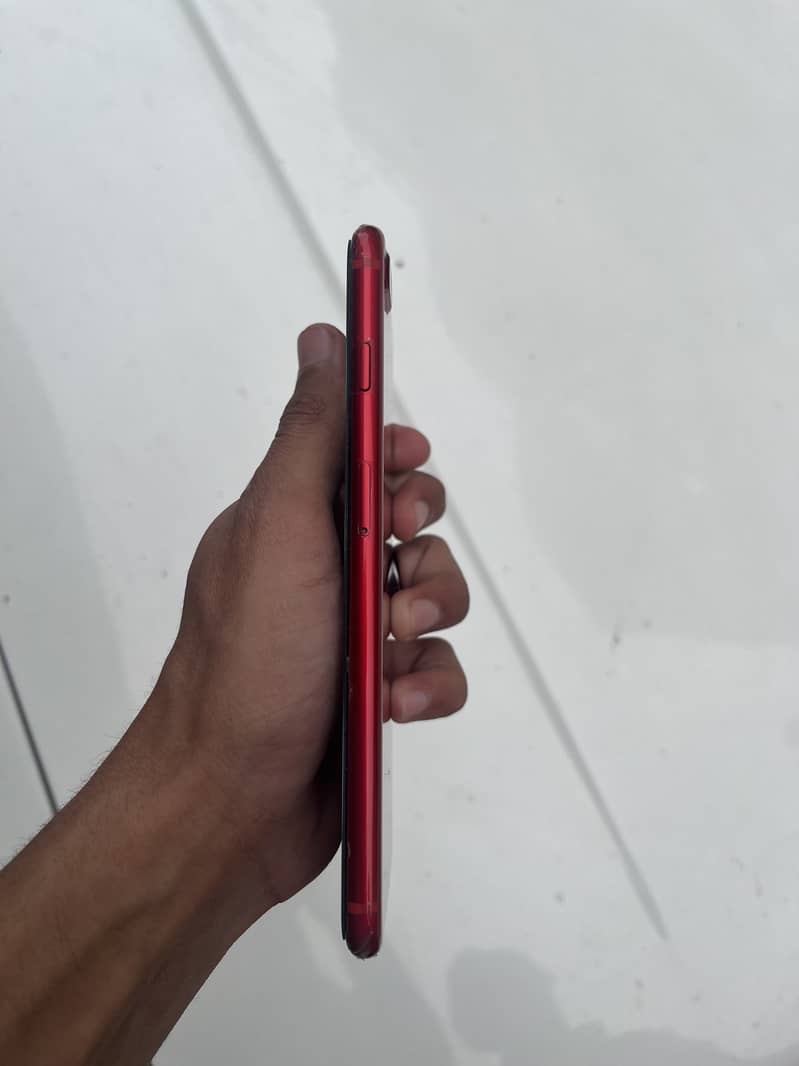 Apple iPhone 8 Plus 1