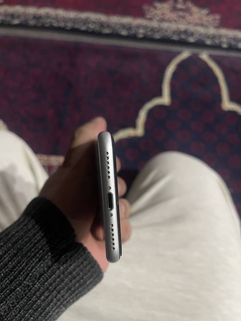 Apple iPhone SE 1