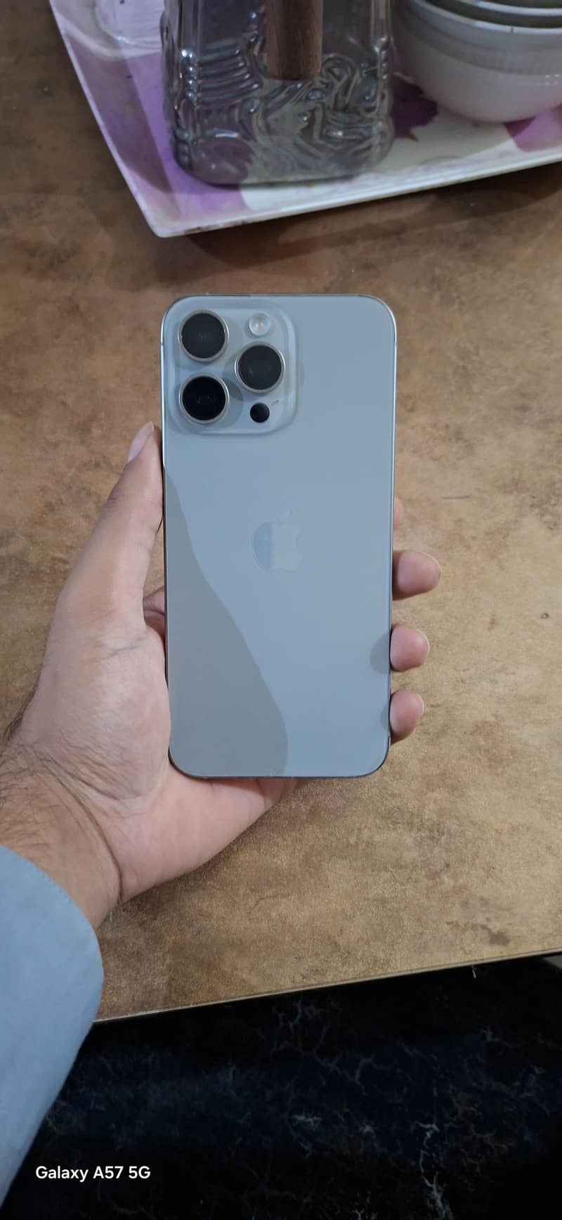 Apple iPhone 15 Pro Max 0
