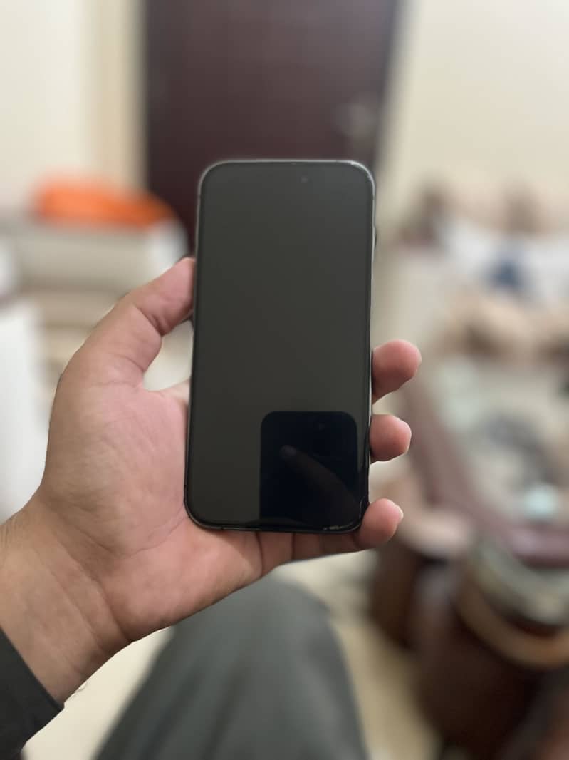 Apple iPhone 14 Pro 2