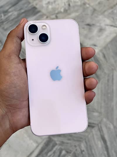 Apple iPhone 13