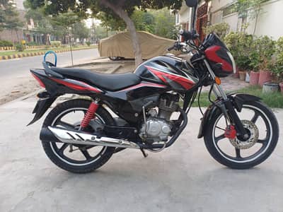 Honda CB 125F Total Geniune