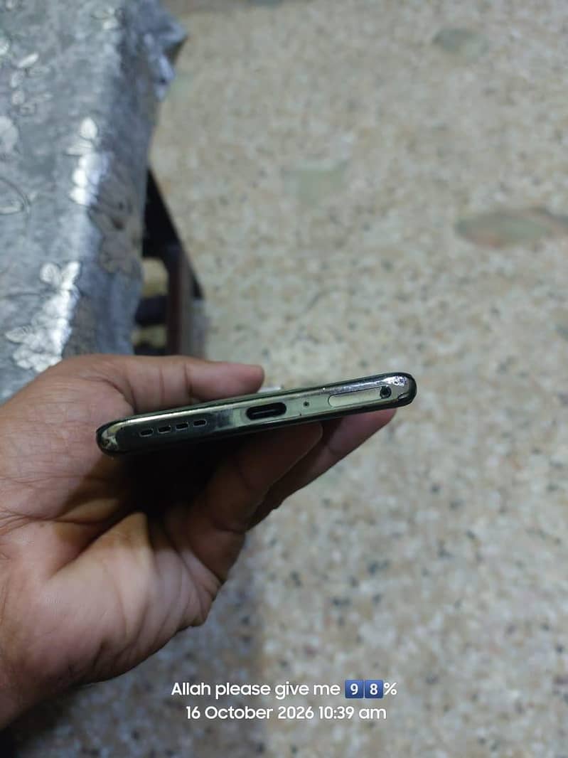 Infinix Note 40 Pro 5