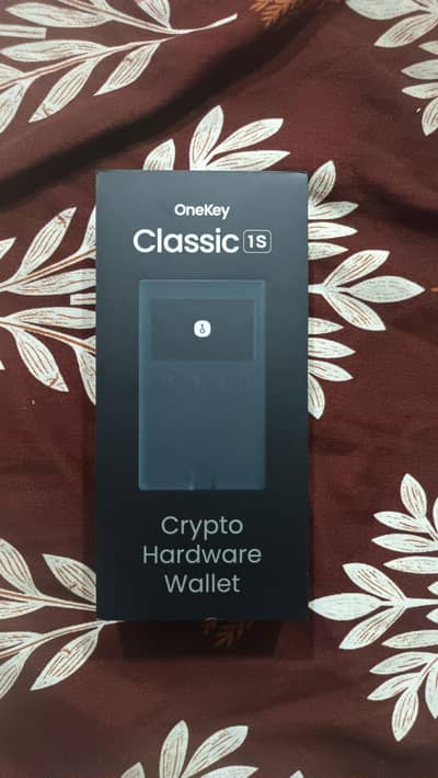 onekey classic 1s crypto hardware wallet
