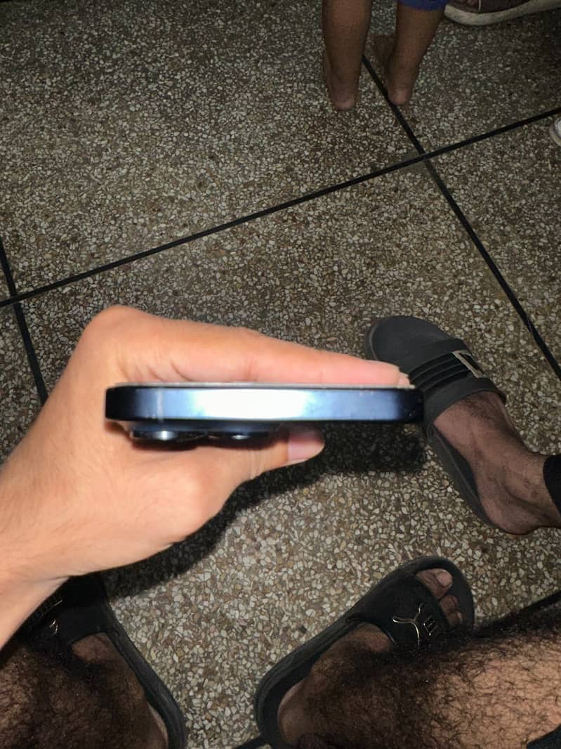 Apple iPhone 15 Pro Max 5