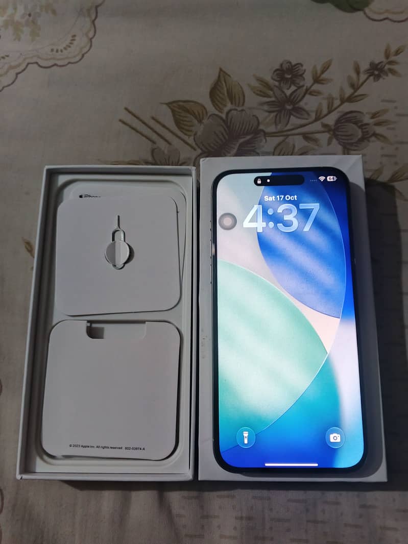 Apple iPhone 15 Pro Max 0