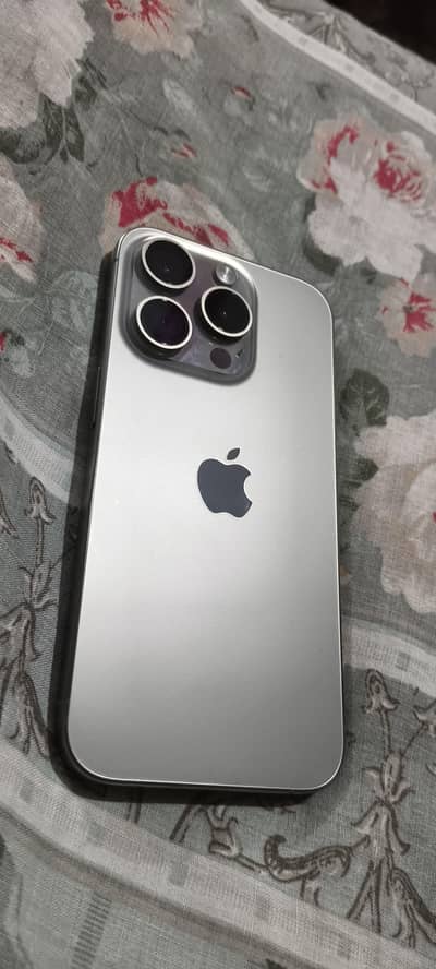 Apple iPhone 15 Pro (Non-pta)