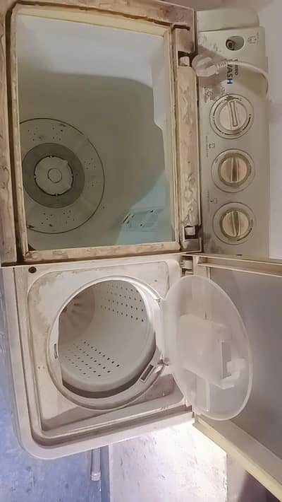 washing mashine double side . . . wash nd dryr