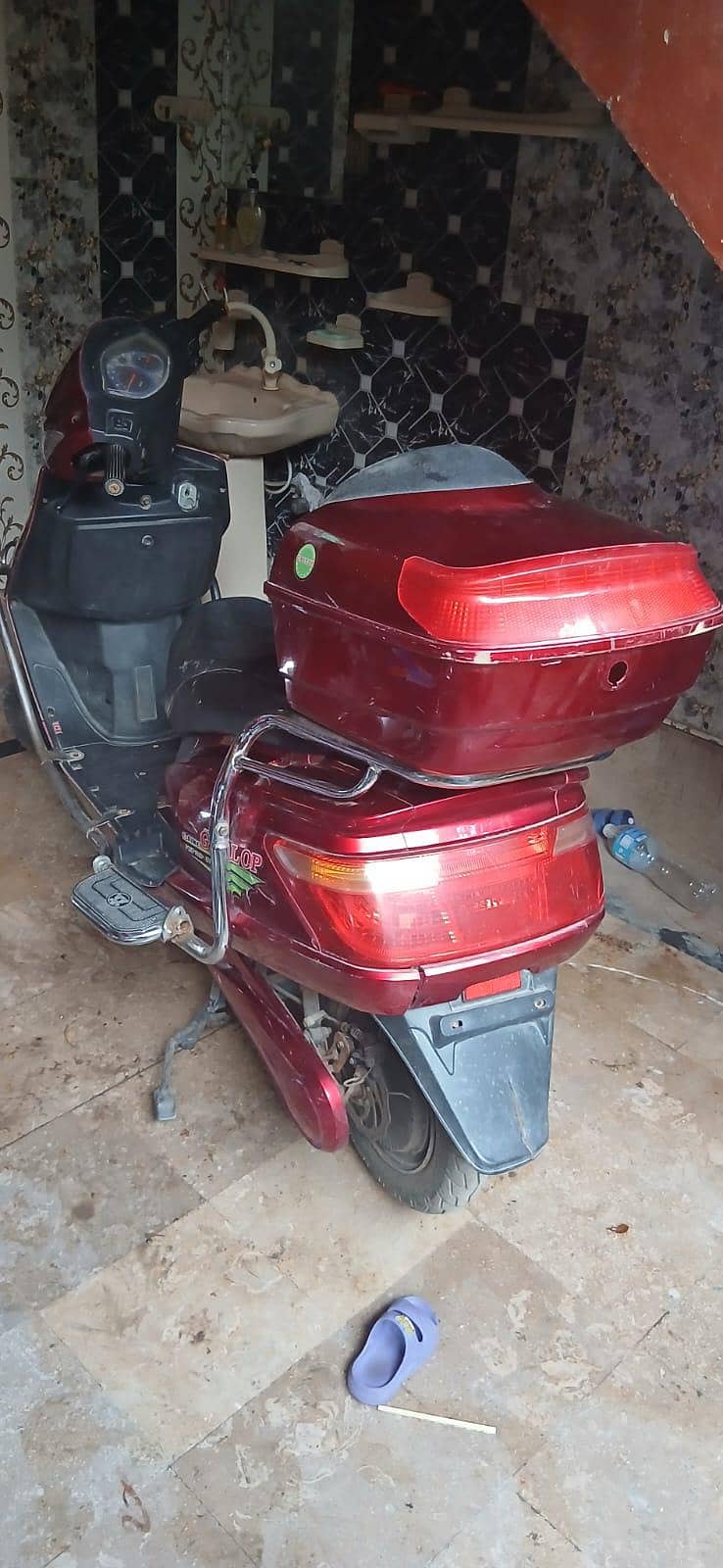 scooty 1