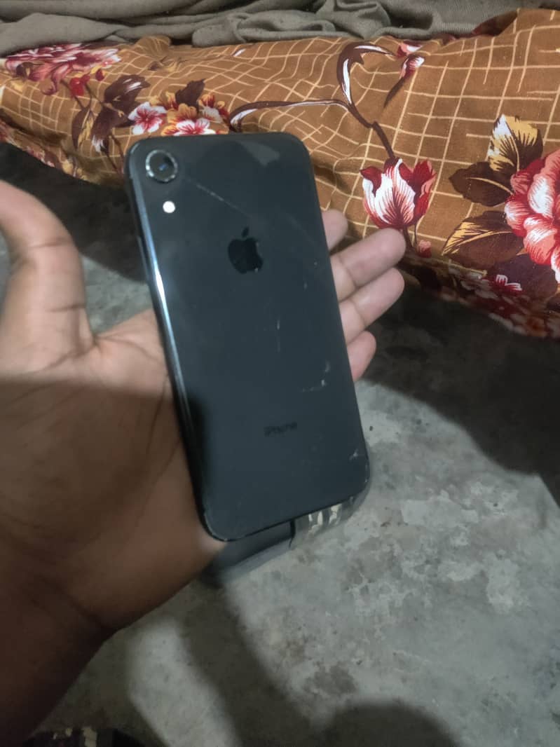Apple iPhone XR 2