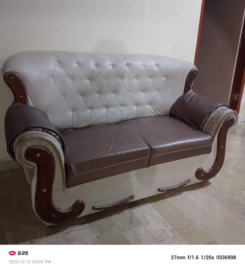 SOFA SET 6 SEATER 4