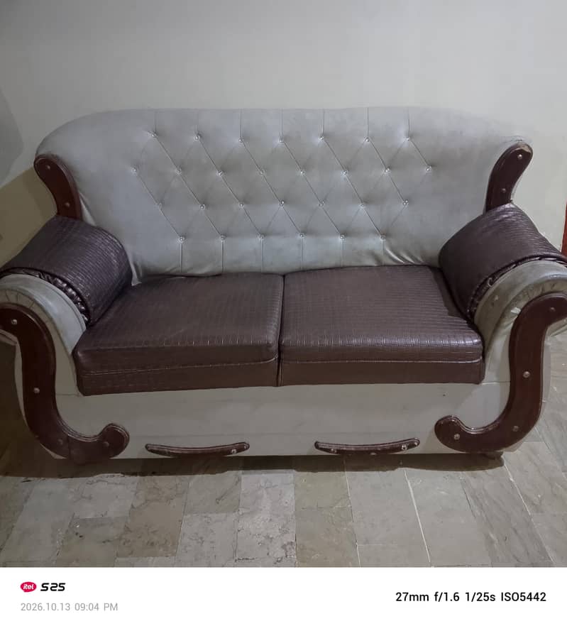 SOFA SET 6 SEATER 5