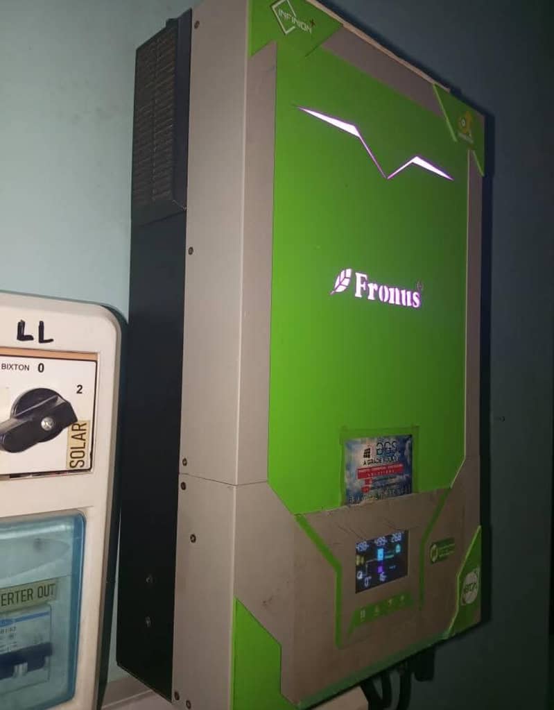 Fronus PV5000 (4KW) 5